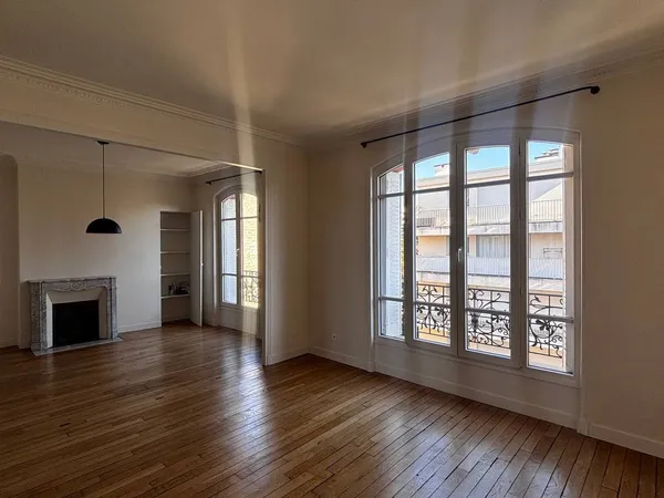 Appartement - 83,442 - 4 pièces