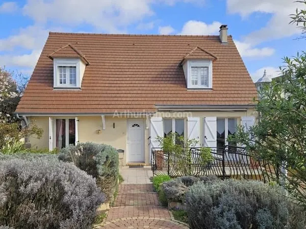 Maison 6 pièces 140 m²