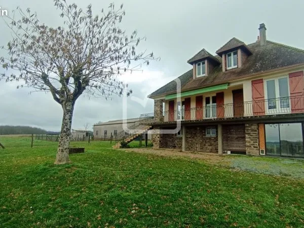 Maison 8 pièces 238 m²
