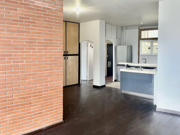 Grand T3 81 m² - 2 chambres - hypercentre Nevers