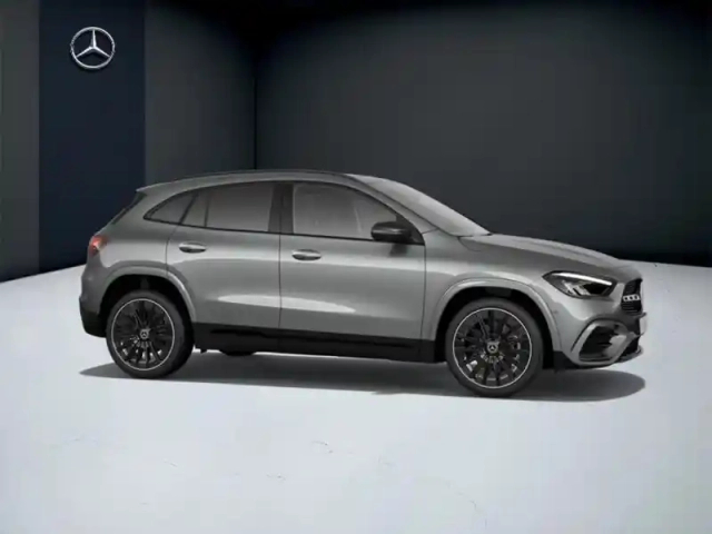Mercedes Gla 200 d amg line — photo 18