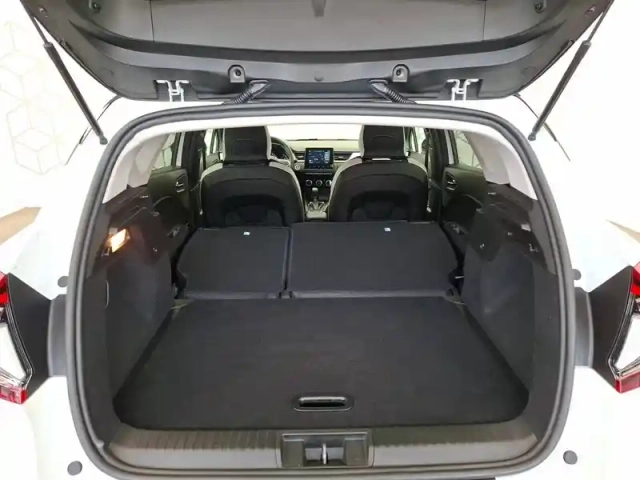 Renault Captur tce 140 edc - 21 — photo 17