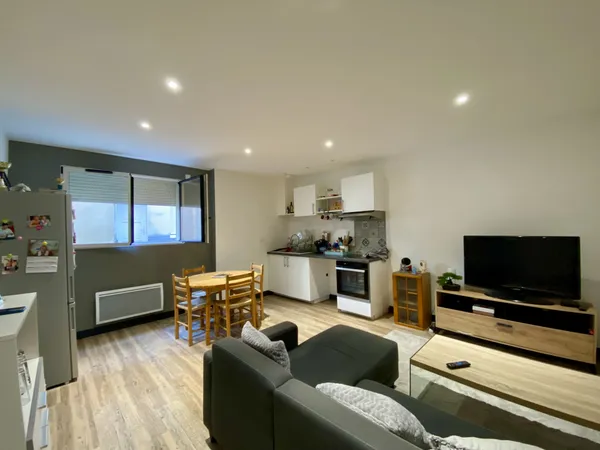 A VILLENEUVE SUR LOT, T2 DE 48,34M2 PROCHE DES COMMODITÉS