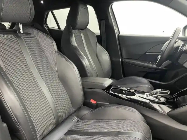 Peugeot 2008 puretech 130 s&amp;s eat8 — photo 91