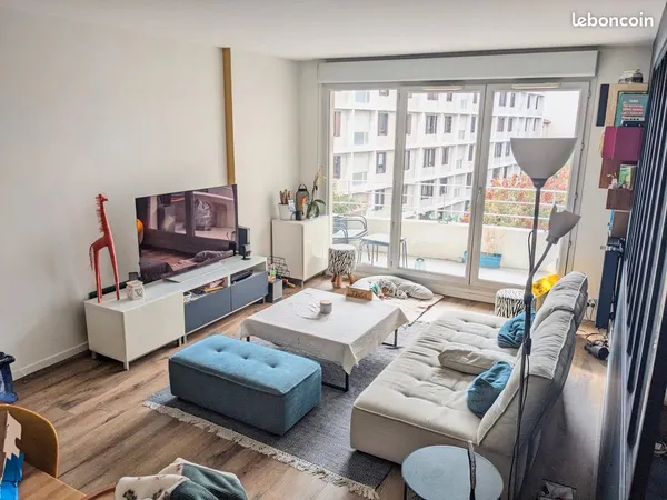 Appartement 4 pièces 77 m² traversant, rénové, garage + cave, Villeurbanne / Part-Dieu