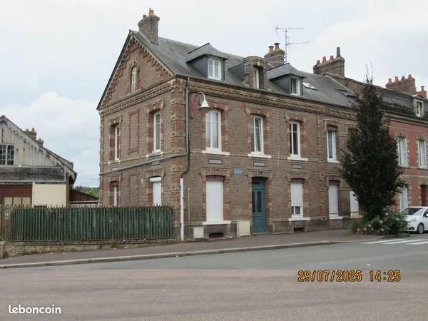 A LOUER à NEUFCHATEL-EN-BRAY APPARTEMENT F3 AU 2EME ETAGE DE 45.32 M²