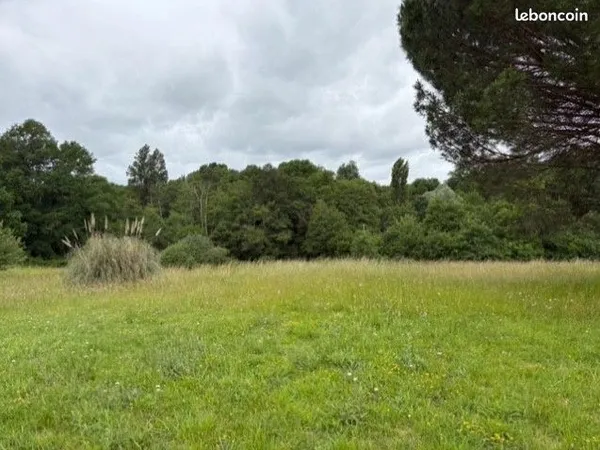 Terrain 830 m² Fargues Saint Hilaire