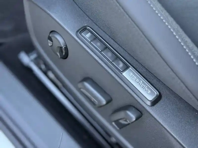 Volkswagen Golf 1.5 ehybrid 204 dsg6 — photo 15