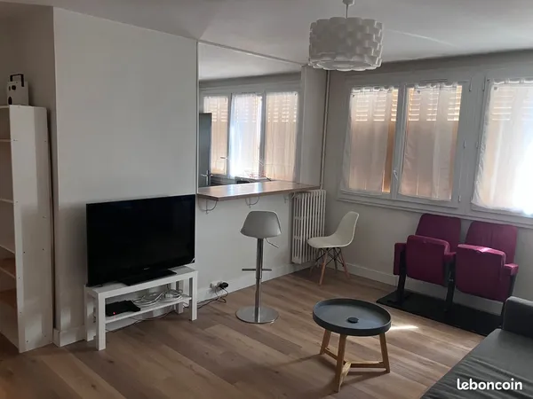Loue chambre dans appartement Quartier Mounier
