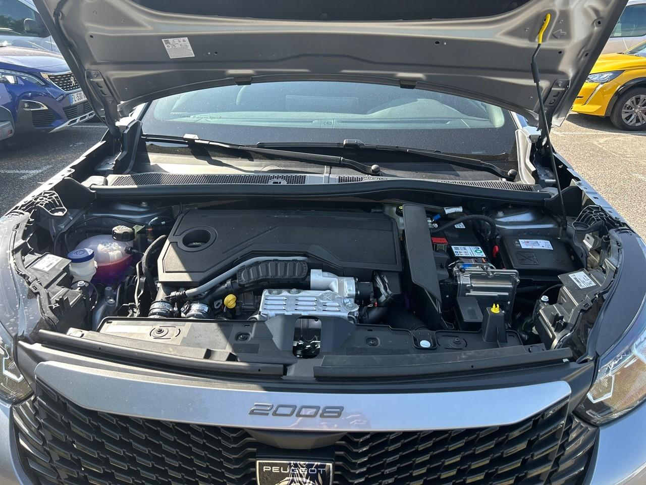 Peugeot 2008 1.2 hybrid 110ch edition e-dcs6 — photo 20