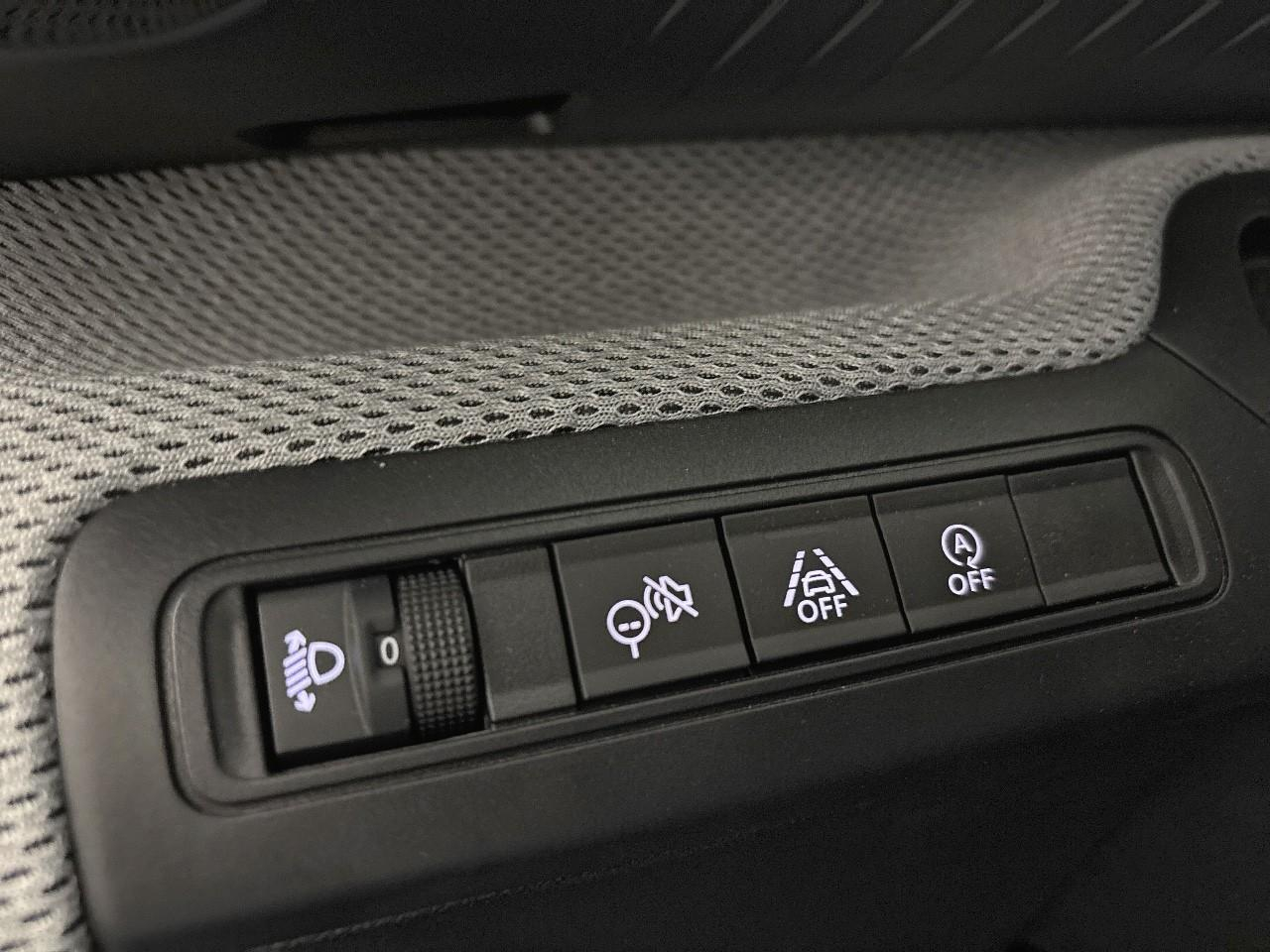 Citroën C3 turbo 100 ch manuelle plus — photo 18