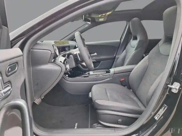 Mercedes Cla 200 d amg line — photo 15