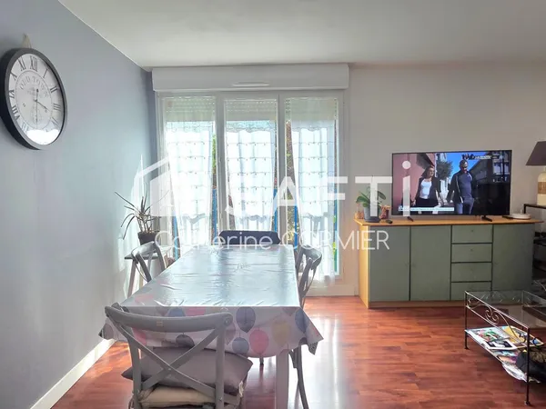 Appartement T3 traversant