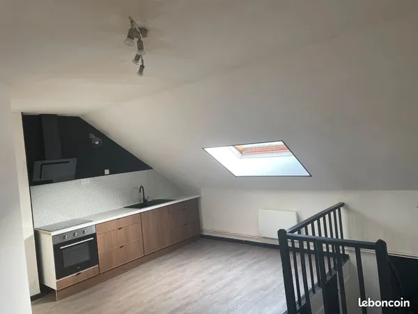 APPARTEMENT T2 DE 35 m2 AU DERNIER ETAGE