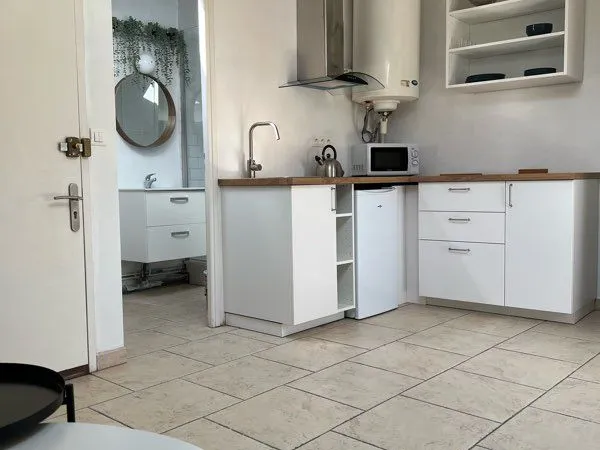 Loue studio meublé