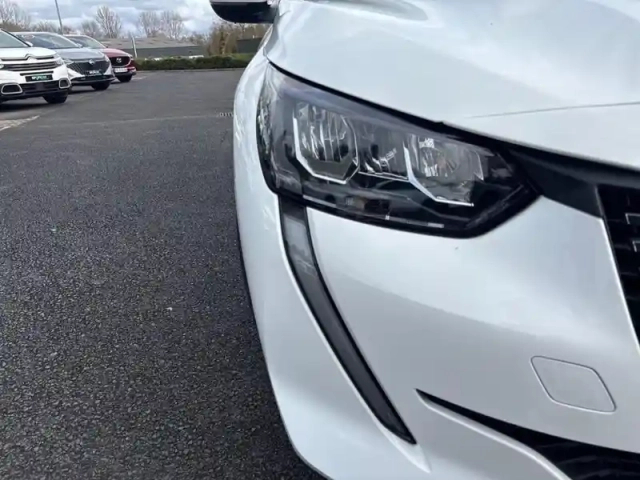 Peugeot 208 puretech 75 s&amp;s bvm5 style — photo 14