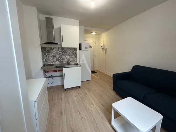 STUDIO MEUBLE - Jonzac Hyper Centre 16.15 m2