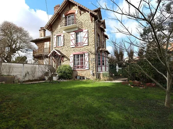 Maison Neuilly Plaisance 5 pièces 128.80 m2 avec sous-sol total