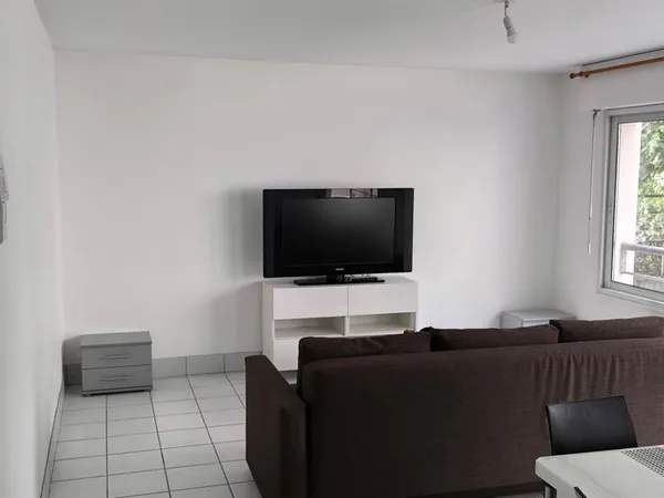 2 pièces 42,40 m² avec balcon et cave - Strasbourg Poteries