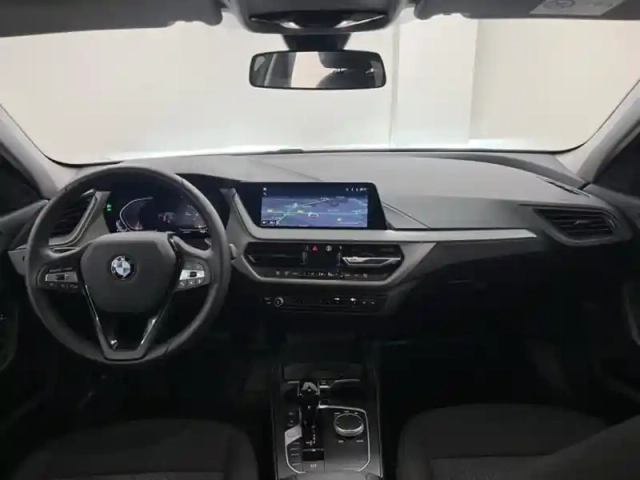 Bmw Serie 1 série 1 118ia 136ch business design dkg7 — photo 8