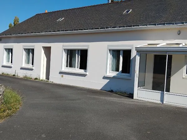 Maison avec étang