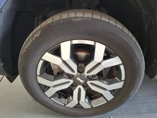Dacia Duster blue dci 115 4x2 — photo 25