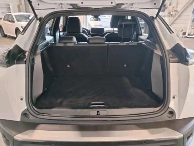 Peugeot 2008 turbo 100 ch bvm6 allure — photo 8