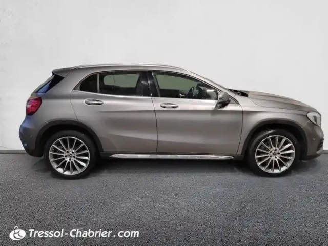 Mercedes Gla classe  220 d 4-matic fascination 7-g dct a — photo 6