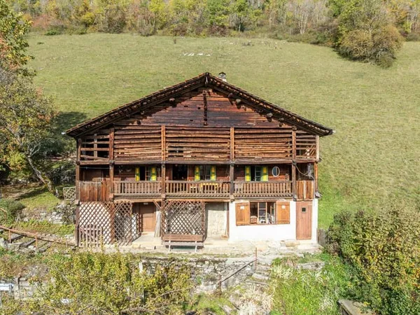 Chalet 8 pièces 150 m²
