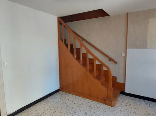 Bien immobilier de rendement Vente Beaurepaire 4p 77m² 115000€