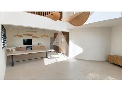 Maison Saint Denis 6 pièce(s) 236.80 m2