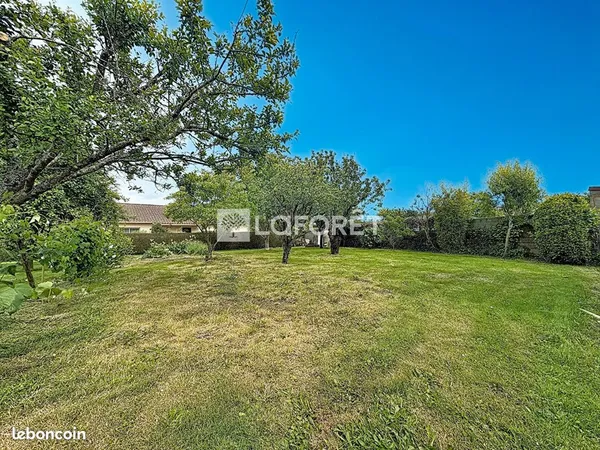 Terrain 724 m² BEGROLLES EN MAUGES