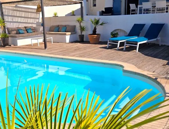 Villa 4 Chambres piscine jacuzzi