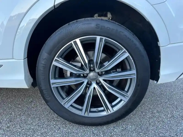 Audi Q8 50 tdi 286 tiptronic 8 quattro — photo 32