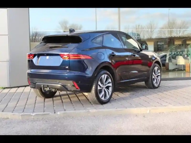 Jaguar E-Pace p300e phev r-dynamic hse bva awd — photo 33