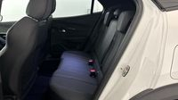Peugeot 2008 1.2 PureTech 130ch S&S GT EAT8 — photo 13