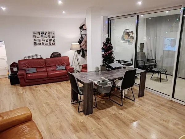 Appartement F2 bis 81m² proche centre ville