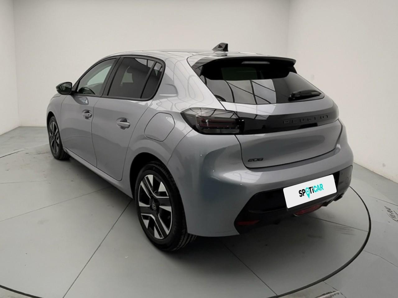 Peugeot 208 100 s&s bvm6 allure — photo 3