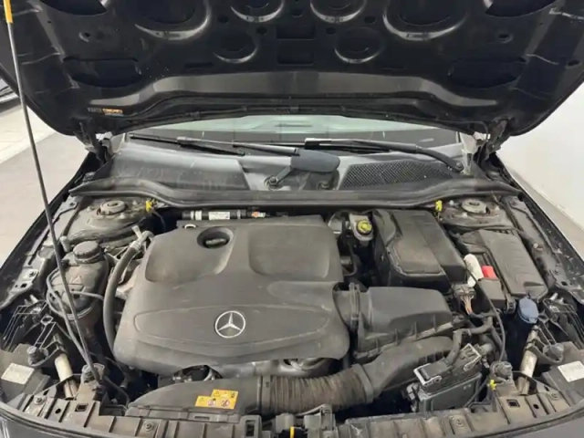 Mercedes Gla 180 intuition — photo 10