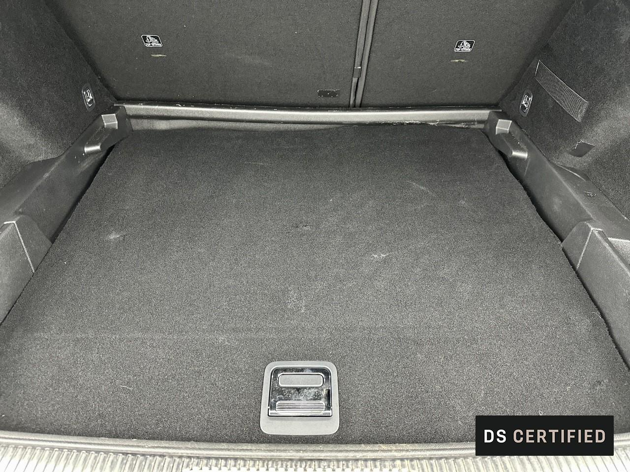 Ds Ds 7 crossback hybride rechargeable e-tense 300 eat8 4x4 rivoli — photo 14