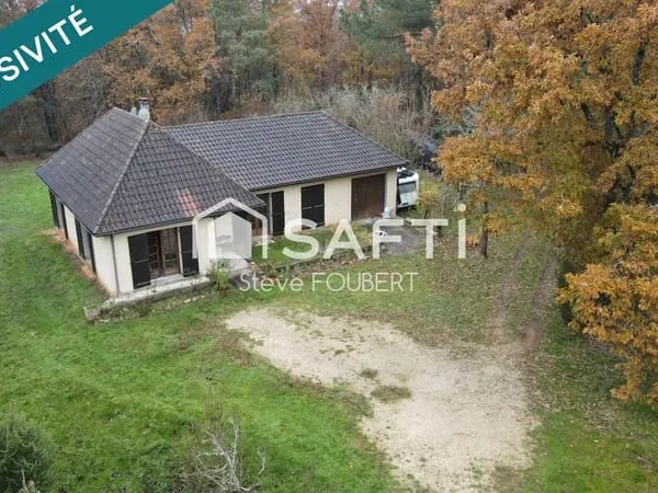 MAISON 2 CHAMBRES SUR 2562 M2 NON CLOTURE