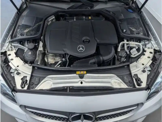 Mercedes Classe C 220 d amg line cab/20 — photo 32