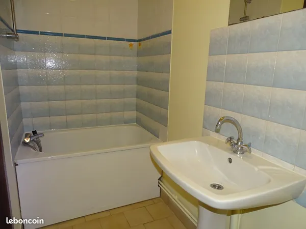 Appartement 2 pièces 37 m² - Dordives centre - Parking + cave - 595
