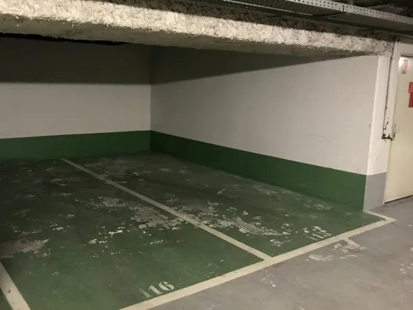 Loue parking 14m² Levallois - Anatole France Danton
