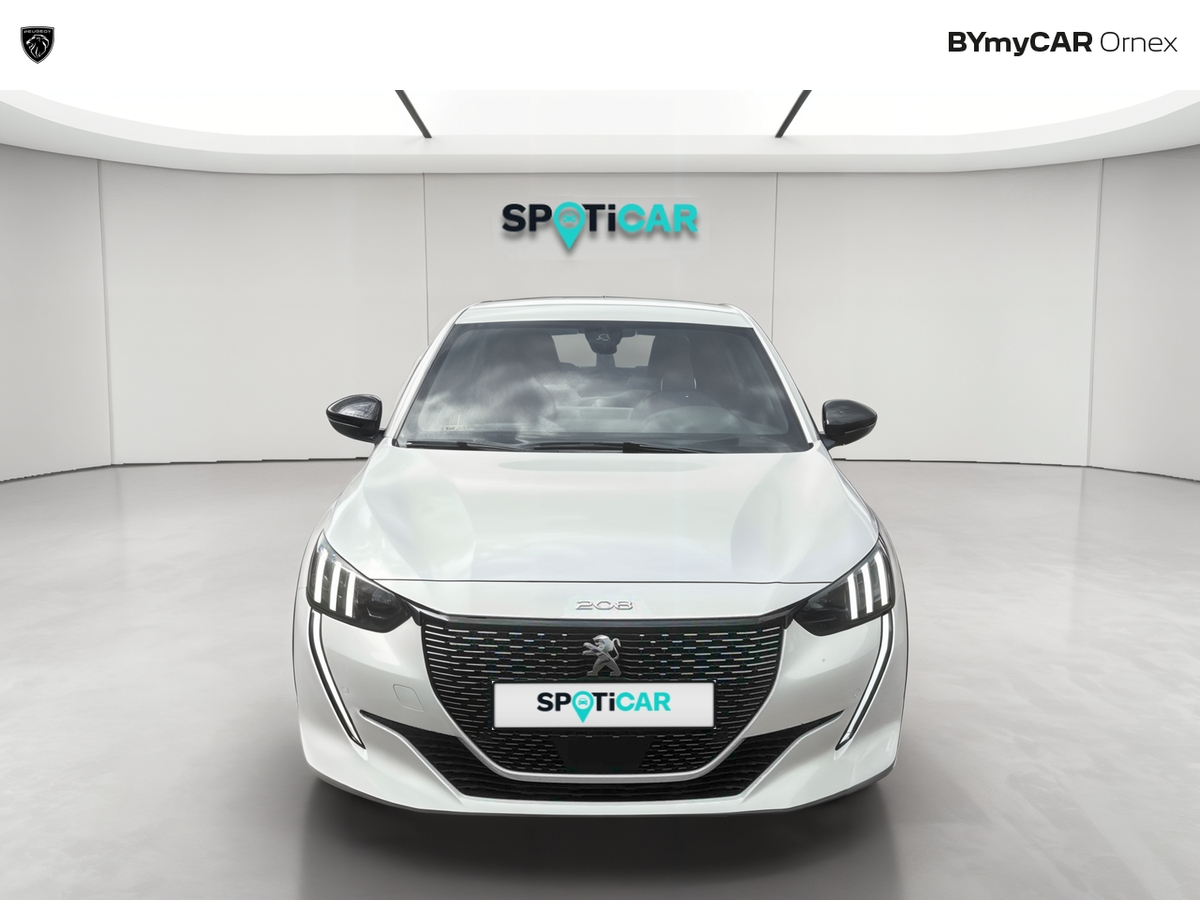 Peugeot 208 PureTech 100 S&amp;S EAT8 — photo 8