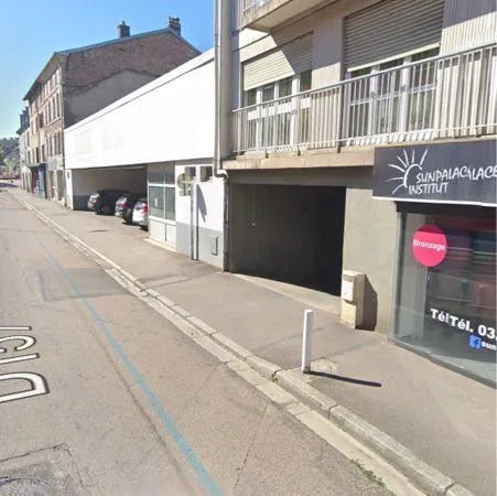 Parking privatif couvert sécurisé au Centre