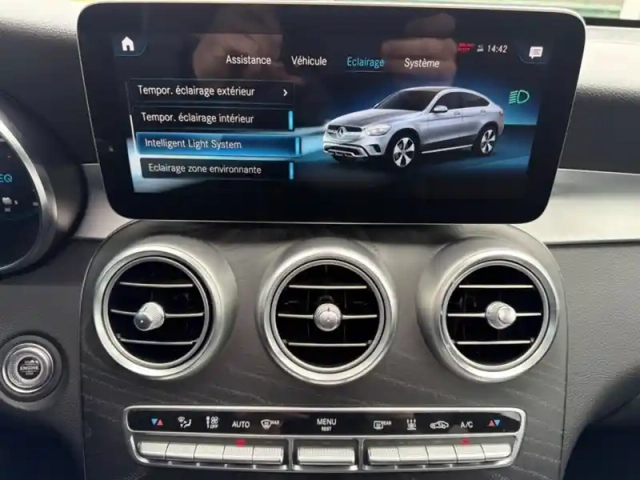 Mercedes Glc 300e 4matic amg line — photo 21