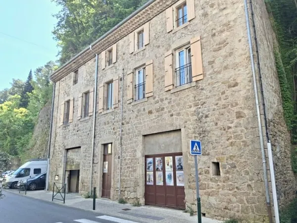 IMMEUBLE CENTRE