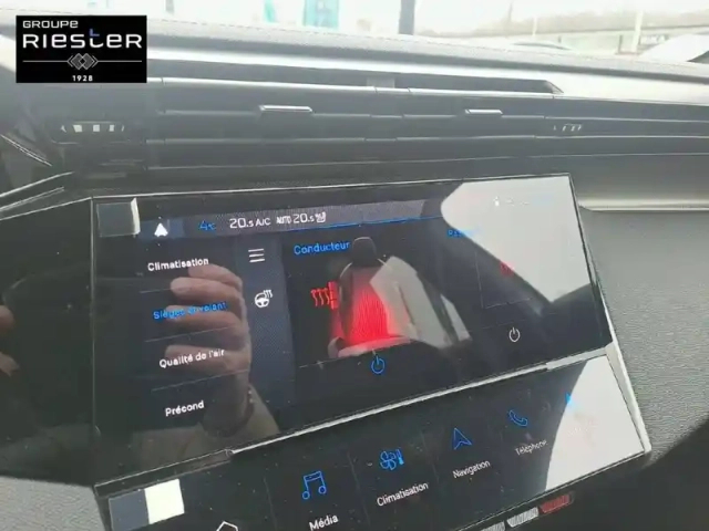Peugeot 408 electrique 58 kwh 210ch — photo 20