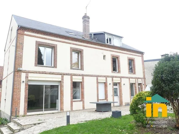 Maison 9 pièces 276 m²